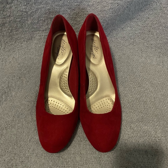 Dexflex Comfort Red Heels with Suede Finish - Picture 4 of 8